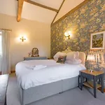 4 Bed In Burtersett Oc-h32270 * Hawes