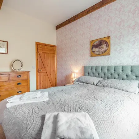4 Bed In Burtersett Oc-h32270 * Hawes